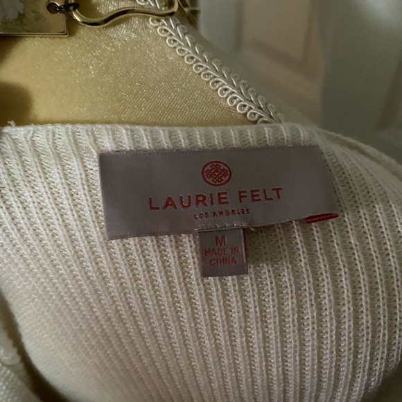 White sweater by Laurie Felt - Picture 2 of 5